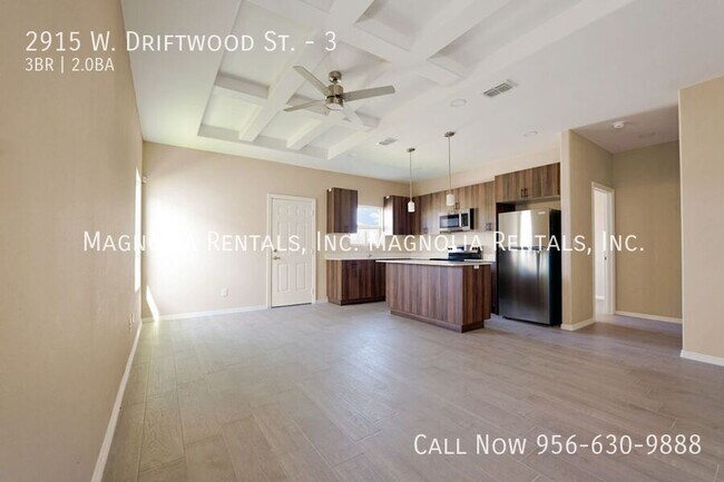 2915 W Driftwood St, Unit 3 in Edinburg, TX - Foto de edificio - Building Photo