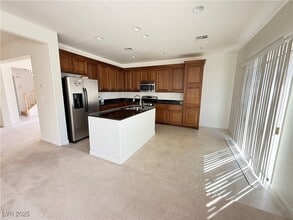 2291 Autumn Fire Ct in Las Vegas, NV - Building Photo - Building Photo