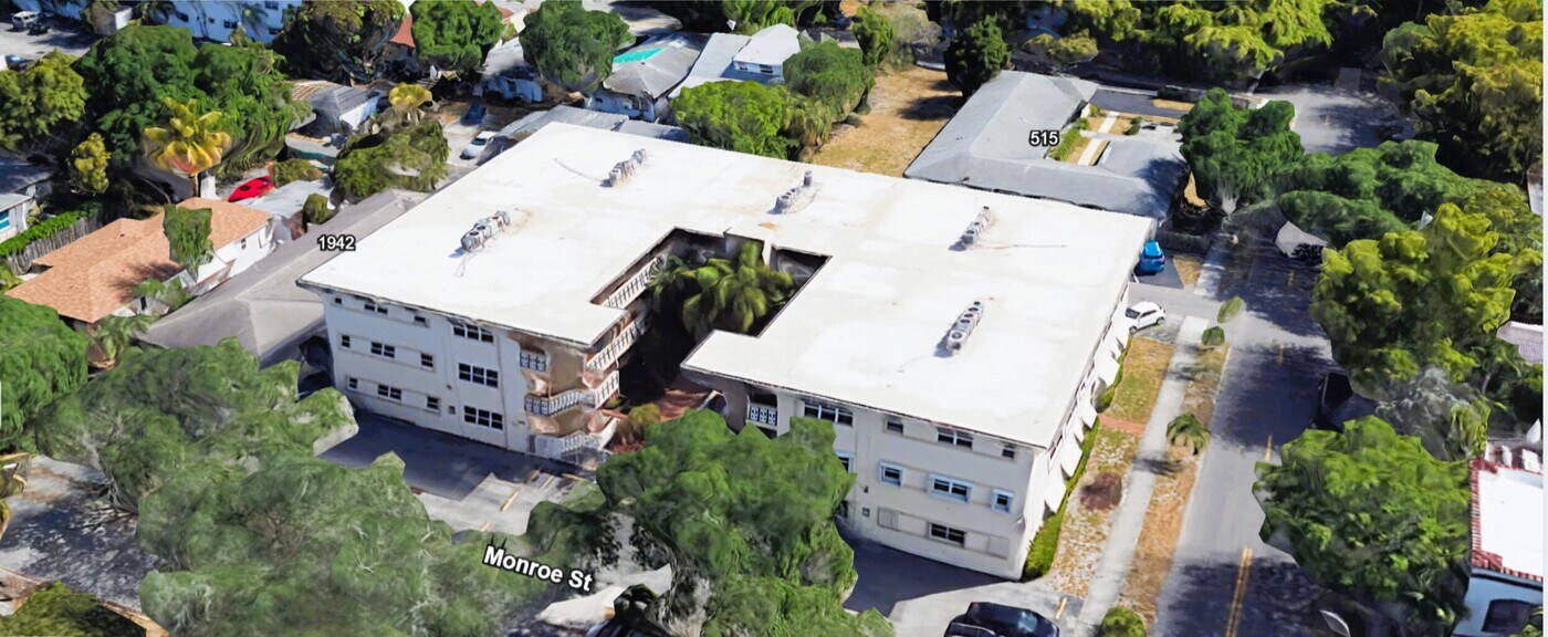 1958 Monroe St in Hollywood, FL - Building Photo