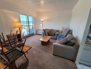 255 E Beaver Ave, Unit 1207 in State College, PA - Building Photo - Building Photo