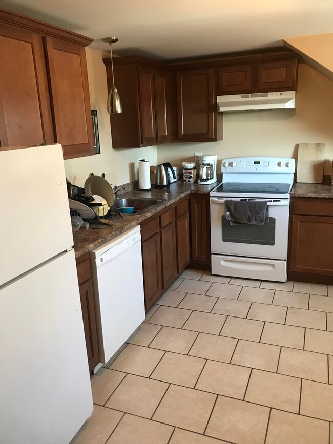 237 Valley St, Unit #30 in Willimantic, CT - Building Photo - Building Photo