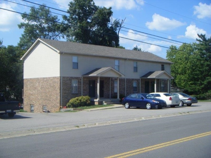 510 Hietts Ln in Clarksville, TN - Building Photo