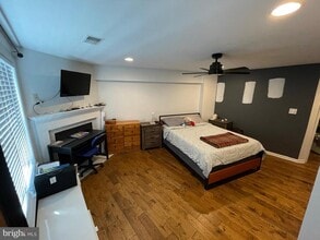7321 Castleberg Ct in Alexandria, VA - Building Photo - Building Photo