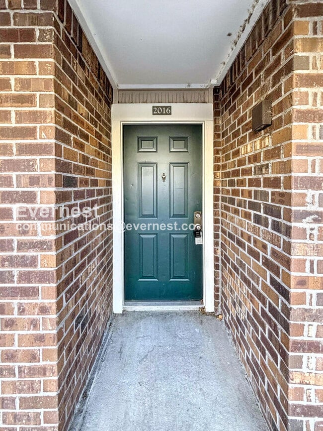 2016 Oxford Ln in Louisville, CO - Building Photo - Building Photo