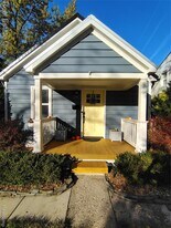 241 N Helen Ave in Rochester, MI - Building Photo