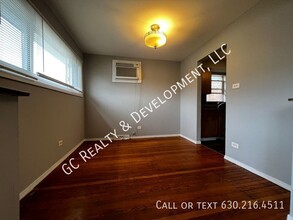 12136 S Bishop St in Chicago, IL - Building Photo - Building Photo