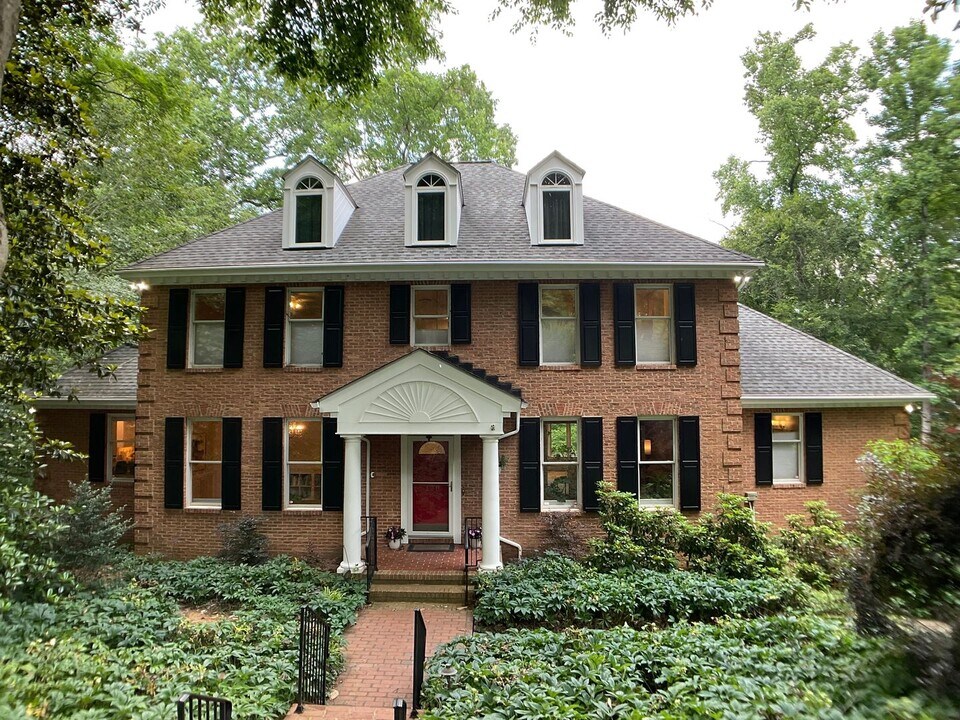 120 Breckenridge Pl in Chapel Hill, NC - Building Photo