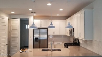 19350 W Highland Ave in Litchfield Park, AZ - Building Photo - Building Photo