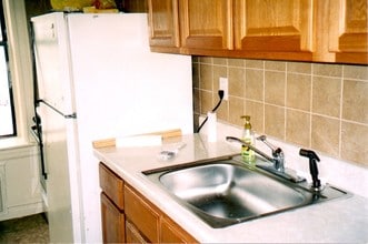 22-26 Weldon St in Jersey City, NJ - Foto de edificio - Interior Photo