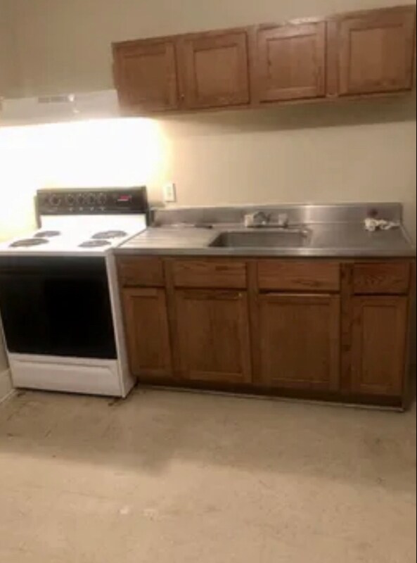 2232 N 1st Ave in Laurel, MS - Building Photo - Building Photo