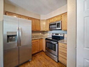1080 S Walden Way in Aurora, CO - Building Photo - Building Photo
