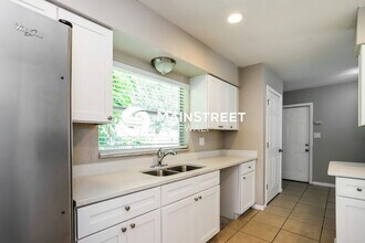 2902 Forest Cir in Seffner, FL - Building Photo - Building Photo