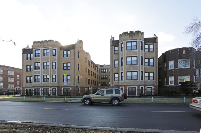 1635 W 83rd St in Chicago, IL - Foto de edificio - Building Photo