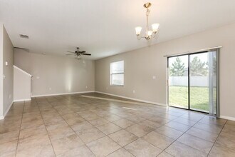 7104 Ozello Trail Ave in Sun City Center, FL - Building Photo - Building Photo