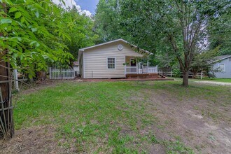 11257 S Lake Shore Dr in Conroe, TX - Building Photo - Building Photo
