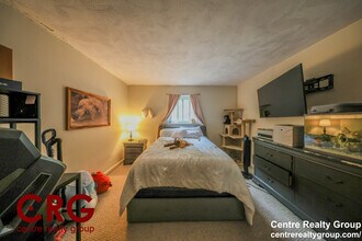 66 Bryon Rd, Unit 4 in Boston College, MA - Foto de edificio - Building Photo