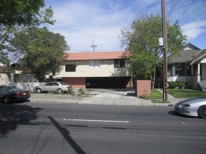 Edison Park Apartments in Stockton, CA - Building Photo - Building Photo