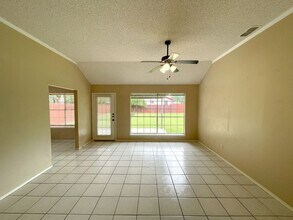 2400 Yellowhammer Ave in McAllen, TX - Building Photo - Building Photo