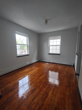 372 Warwick St-Unit -1 in Brooklyn, NY - Building Photo - Building Photo