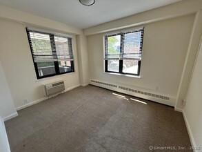 79 Prospect St in Stamford, CT - Foto de edificio - Building Photo
