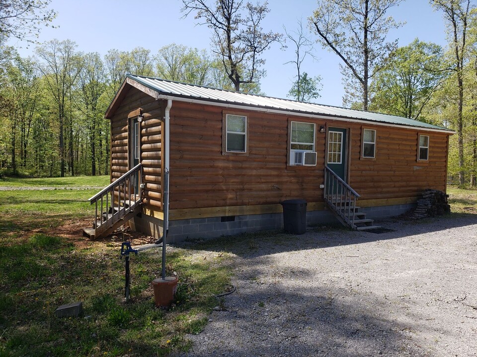 1229 Old Charlotte Pike in Pegram, TN - Building Photo