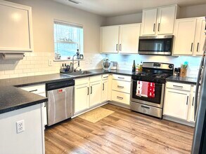 20803 115th Avenue Ct E in Graham, WA - Foto de edificio - Building Photo