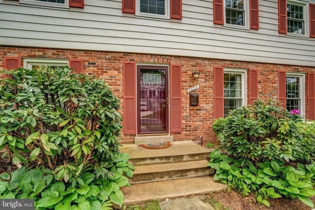 property at 7525 Cayuga Ave