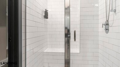 2550 Blackmon Dr, Unit 2410 in Decatur, GA - Foto de edificio - Building Photo