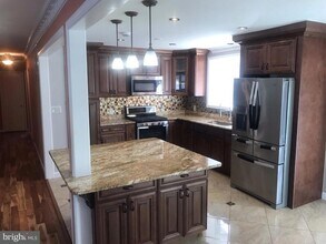 7309 Sheffield Dr in Temple Hills, MD - Building Photo - Building Photo