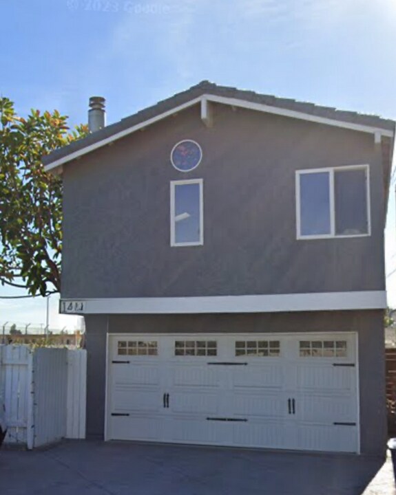 144 Hueneme Ave in Oxnard, CA - Building Photo