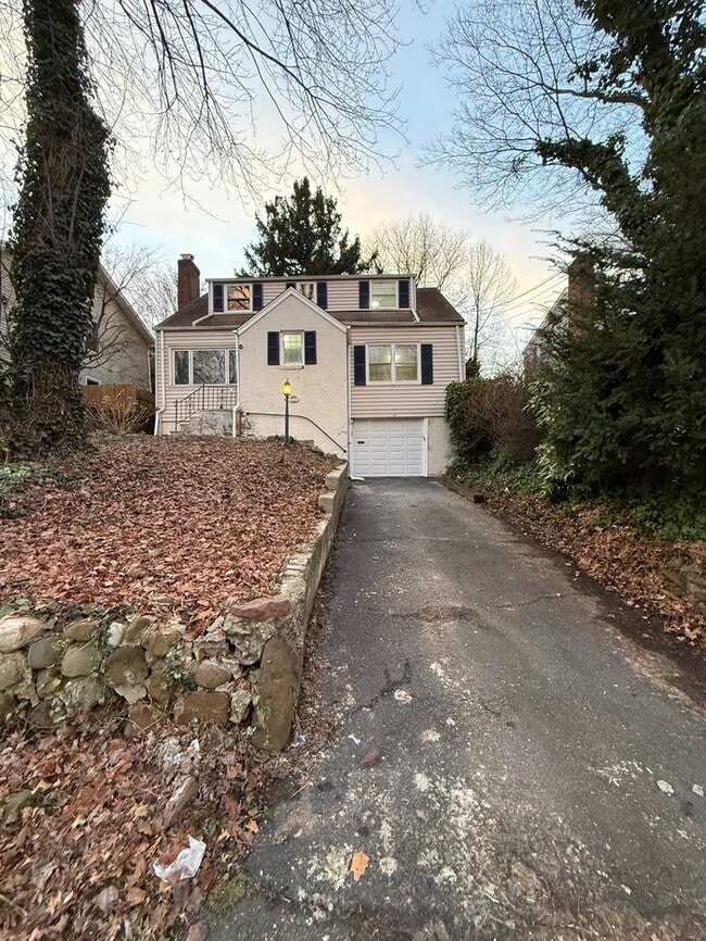 255 Kawameeh Dr in Union, NJ - Building Photo - Building Photo