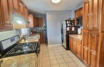 1 Doewood Ln in Capitol Heights, MD - Foto de edificio - Building Photo