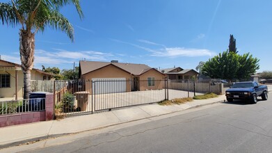 705 S Brown St in Bakersfield, CA - Building Photo - Building Photo