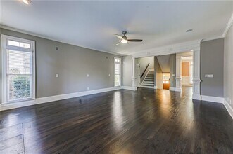 2745 Lenox Rd NE in Atlanta, GA - Building Photo - Building Photo