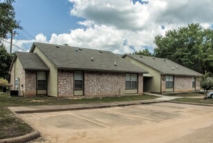 Hillside Terrace Apartments in Coldspring, TX - Building Photo