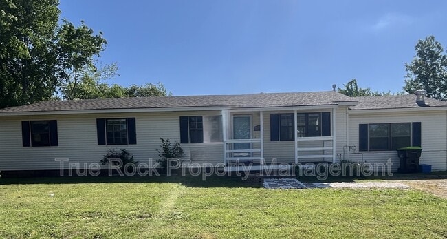 property at 808 N Wolfe Ln