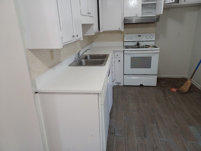 property at 1440 Storie St