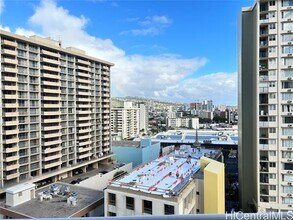 750 Amana St in Honolulu, HI - Foto de edificio - Building Photo