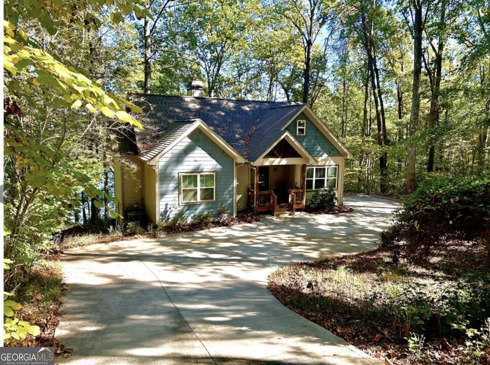6965 Lakeside Pl in Gainesville, GA - Building Photo
