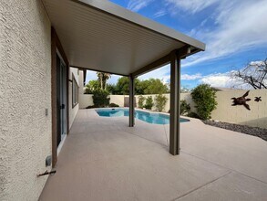 10999 Turlington Ln in Las Vegas, NV - Building Photo - Building Photo