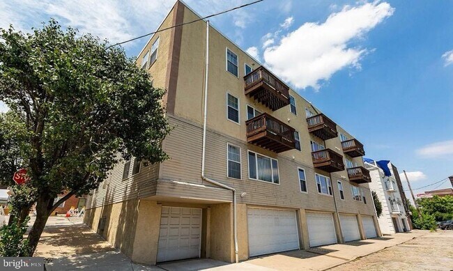 property at 401-11-411 N Front St