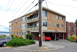 Lani Kai Apartments