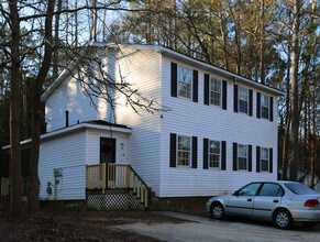 Georgian Dr in Newnan, GA - Foto de edificio - Building Photo