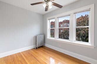 7742 N Ashland Ave in Chicago, IL - Building Photo - Building Photo