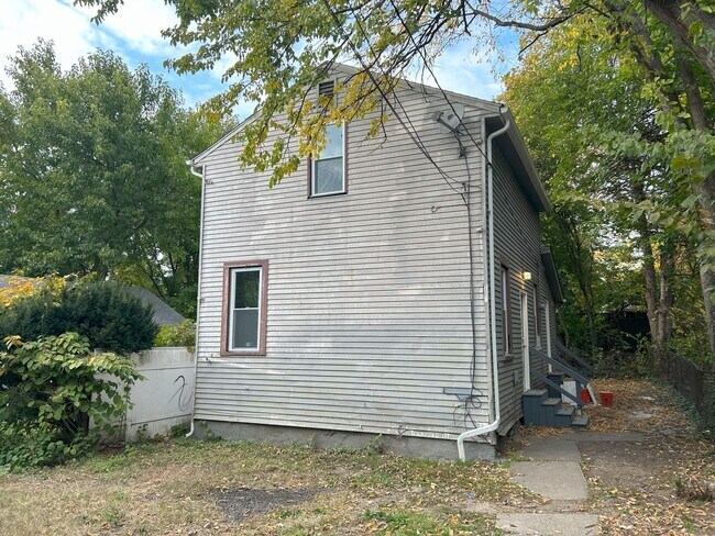 3332 Walton Ave in Cleveland, OH - Building Photo - Building Photo