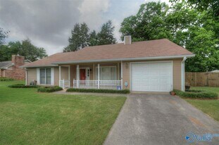 132 Bibb Dr in Madison, AL - Building Photo