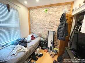 24 S Huntington Ave, Unit 2 in Boston, MA - Building Photo - Building Photo