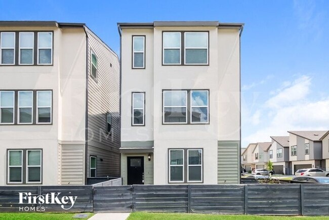 18536 Centro Row