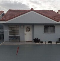 5480 W 27th Ct in Hialeah, FL - Building Photo