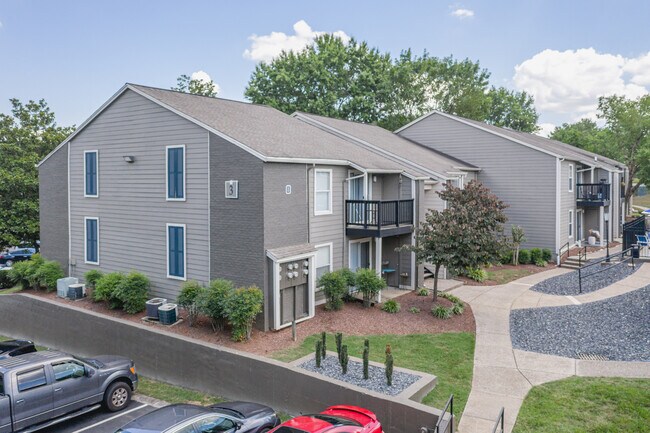 The Hamilton in Hendersonville, TN - Building Photo - Building Photo